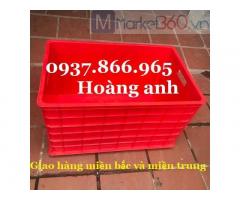 Thùng đặc dùng để đẩy hàng, sóng nhựa bít, thùng nhựa 5 bánh xe