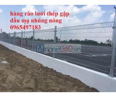 Hàng rào lưới thép gập 2 đầu tam giác