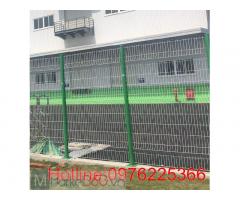 Hàng rào lưới thép bảo vệ khu công nghiệp