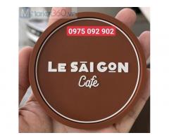 Xưởng sản xuất lót ly vải nỉ thêu logo thương hiệu cafe, nhà hàng, quà tặng doanh nghiệp